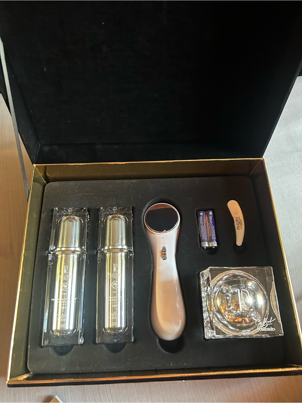 Predire Paris non-surgical solution set